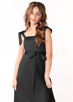 Azazie Barbara Junior Robe Trapèze en Satin extensible Arc Noir image5