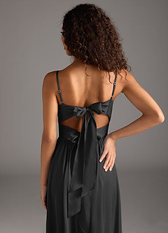 Azazie Zeya Robes de demoiselle d'honneur Robe Trapèze en Satin extensible Plissée Noir image4