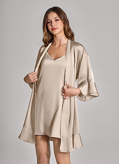 front Farblich passendes 2-teiliges Set aus Satin-Bademantel und Unterkleid mit Rüschen