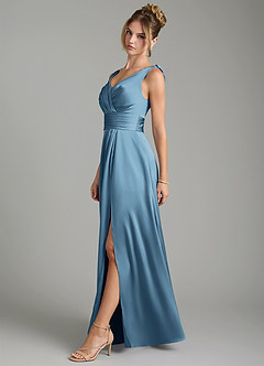 Azazie Karina Robes de demoiselle d'honneur Robe Trapèze en Satin extensible Plissée Acier Bleuté image3