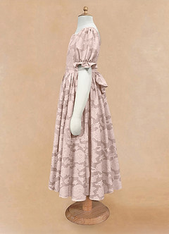 Azazie Joss Robe Demoiselle D'honneur Fillette Robe Trapèze en Blumen-Burnout avec manches Rose Pâle image6