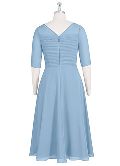 Azazie Naomi Abiti per la Madre della Sposa Abito A-Line in Chiffon Plissettato con Scollo a Barca Azzurro Polvere image8