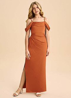 Azazie Saige Junior Robe Fourreau en Satin extensible Épaule décolletée Cannelle image3