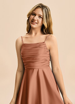 Azazie Miko Junior Vestido de Bronceador de Satén Elástico de Corte en A con Plisado image8