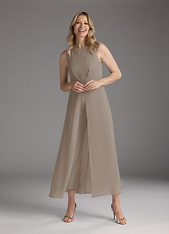 Azazie Anitta Mère de la mariée Robes Robe Combinaison/Tailleur Pantalon en Crêpe Élastique Plissée Taupe image3