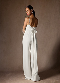 Azazie Ingris Vestidos de novia Vestido de Diamante Blanco de Satén con cara trasera de crepé de Estilo Pantalón con Cuello en V Plisado image6
