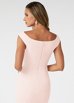 Azazie Nicolina Robes de demoiselle d'honneur Robe Sirène en Crêpe Élastique Col Carré Rose Pâle image4