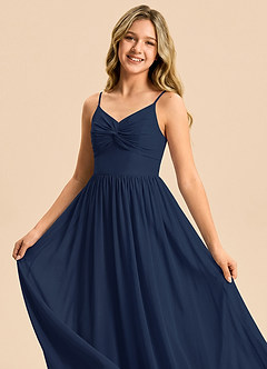 Azazie Zeya Junior Robe Trapèze en Mousseline de soie Bleu Marine Foncé image1