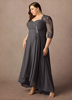 Azazie Anne Abiti per la Madre della Sposa Abito Tubino in Pizzo con Scollo a Cuore e Paillettes Grigio Acciaio image14