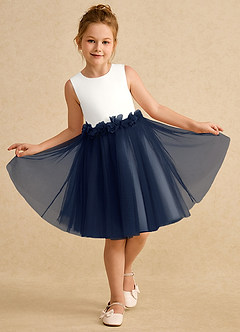 Azazie Louisa Abiti da Ragazza di Fiori Abito A-Line in Tulle Senza Maniche Avorio Blu Scuro image4