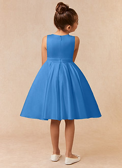 Azazie Coco Blumenmädchenkleider A-Linie Schleifen Matte Satin Kleid Blauhäher image4