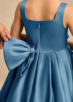 Azazie Lillian vestidos de niña de las flores Vestido Azul Acero de Satin Mate de Vestido de princesa con Plisado image5