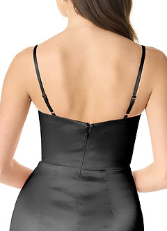 Azazie Sukia Vestidos de damas de honor Vestido de Negro de Satén Metálico de Corte Sirena con Plisado image5