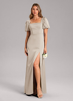 Azazie Fyona Robes de demoiselle d'honneur Robe Trapèze en Satin extensible Plissée Givre image3