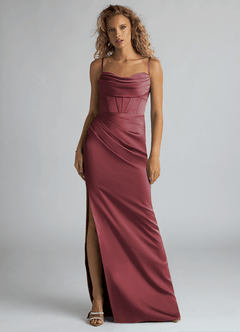 Azazie Mai Vestidos de damas de honor Vestido de Merlot de Satén Elástico de Corte Recto con Plisado image1