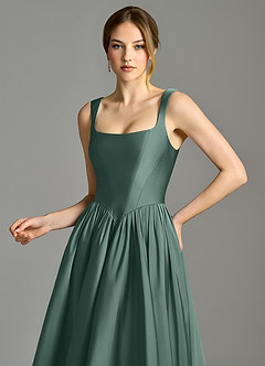 Azazie Verina Abiti da Damigella Abito A-Line in Raso Elasticizzato Plissettato Eucalipto image2