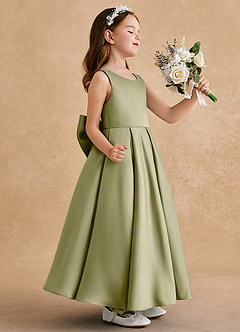 Azazie Honey Bear vestidos de niña de las flores Vestido de Musgo Verde de Satin Mate de Corte En A con Plisado image2