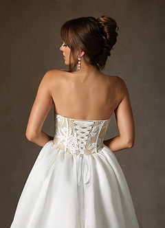 Azazie Mirabeth Hochzeitskleider Ballkleid Schulterfrei Spitze Kleid Diamantweiß Nude image6