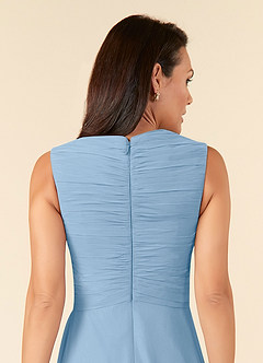 Azazie Theron Mère de la mariée Robes Robe Trapèze en Mousseline de soie Col V plissé Poudre Bleue image5