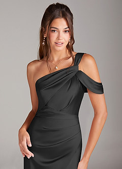 Azazie Wynter Jurken voor bruidsmeisjes Jurk van Stretch Satijn met Kolom Off the Shoulder Zwart image5