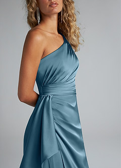 Azazie Maive Brautjungfernkleider Etui Gestreift Stretch-Satin Kleid Bermudablau image5