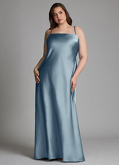 Azazie Jaleesa Vestidos de damas de honor Vestido Azul Polvoriento de Satén Elástico de Corte Recto con Cuello alto image8