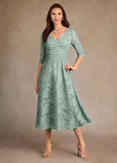 Azazie Durant Vestidos para mãe da noiva Vestido Agave de Esgotamento Floral de Linha A com Plissado image4