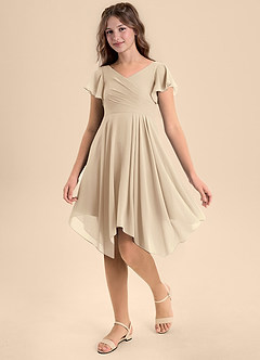 Azazie Janeaurelia Junior Abito A-Line in Chiffon Plissettato Champagne image3