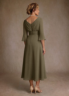 Azazie Aerynne Mère de la mariée Robes Robe Trapèze en Mousseline de soie Plissée Vert Saule image2
