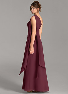 Azazie Ayra Vestidos de damas de honor Vestido Cabernet de Gasa de Línea A con Un hombro image2