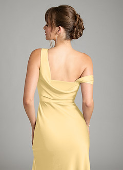 Azazie Madelyn Robes de demoiselle d'honneur Robe Sirène Convertible en Satin extensible Asymétrique Beurre image7