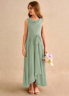 Azazie Wonderland Junior Formal Robe Demoiselle D'honneur Fillette Robe Trapèze en Mousseline de soie Plissée Vert Sauge image5