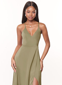 Azazie Maksim Robes de demoiselle d'honneur Robe Trapèze en Satin extensible Col en V Vert Mousse image5