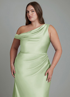 Azazie Emerson Vestidos de damas de honor Vestido Salvia Polvorienta de Satén Metálico de Corte Sirena con Hombros descubiertos image5