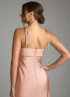 Azazie Ellia Vestidos de damas de honor Vestido de Oro Rosa de Satén Elástico de Corte Recto con Lazo image6