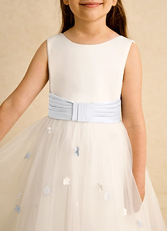 Azazie Cricket Abiti da Ragazza di Fiori Abito Principessa in Raso Opaco Plissettato Avorio Bianco image8