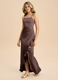 Azazie Buzzy Junior 쉬스 주름진 스트레치 새틴 플로어 길이 주니어 신부 들러리 드레스 image7