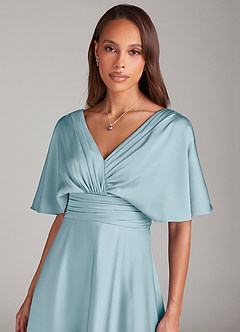Azazie Pamela Robes de demoiselle d'honneur Robe Trapèze en Satin extensible Plissée Bleu Maussade image5