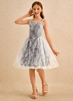 Azazie Cubbie Girls Formal Robe Demoiselle D'honneur Fillette Robe Trapèze en Dentelle Gris Acier image1