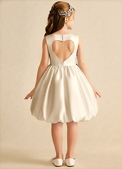 Azazie Nirvana Blumenmädchenkleider Ballkleid Gestreift Matte Satin Kleid Champagner image1