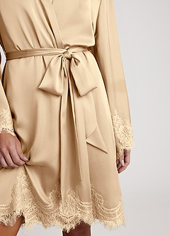 front Batas de satén con encaje exclusivo