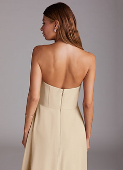 Azazie Wren 신부 들러리 드레스 A라인 스트랩리스 쉬폰 티 길이 드레스 image8