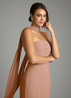 Azazie Saylor Brudtärnklänningar Klä av Sjöjungfru i Chiffong Axelbandslös Champagne Ros image2