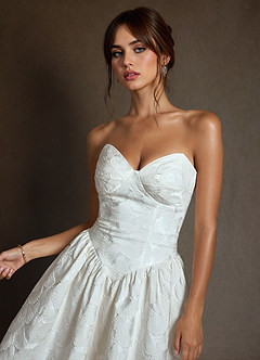Azazie Devam Robes de mariée Robe Trapèze en Jacquard Floral Sans bretelle Blanc De Diamant image7