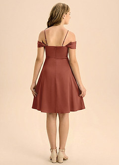 Azazie Anselie Junior Vestido de Castaño de Satén Elástico de Corte en A con Plisado image2