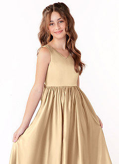Azazie Hathaway Junior Vestido de Champán de Satén Elástico de Corte En A con Lazo image5
