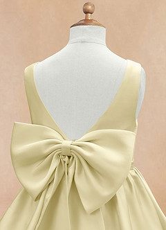 Azazie Margie Robe Demoiselle D'honneur Fillette Robe Trapèze en Satin extensible Arc Sorbet Citron image7