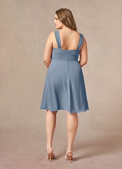 Azazie Olivia Mère de la mariée Robes Robe Trapèze en Mousseline de soie Encolure carrée plissée Violet Crépusculaire image11