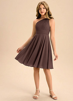 Azazie Charlize Junior Abito A-Line in Chiffon Plissettato Ganache image1