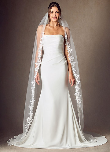 front Cordelia Floral Lace Cathedral Veil